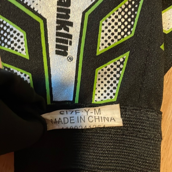 🌟2x Host Pick🌟Youth Franklin Sports Gloves - Picture 2 of 3